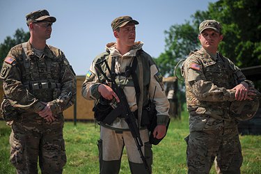США с осени начнут тренировать военных регулярной армии Украины
