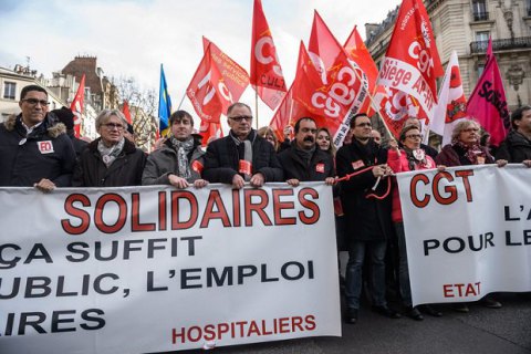 Во Франции началась массовая забастовка