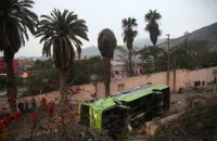 В Перу перевернулся автобус с туристами: 9 погибших, 25 раненых