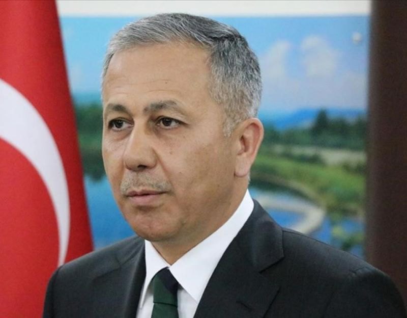 Міністр внутрішніх справ Туреччини Алі Єрлікая
