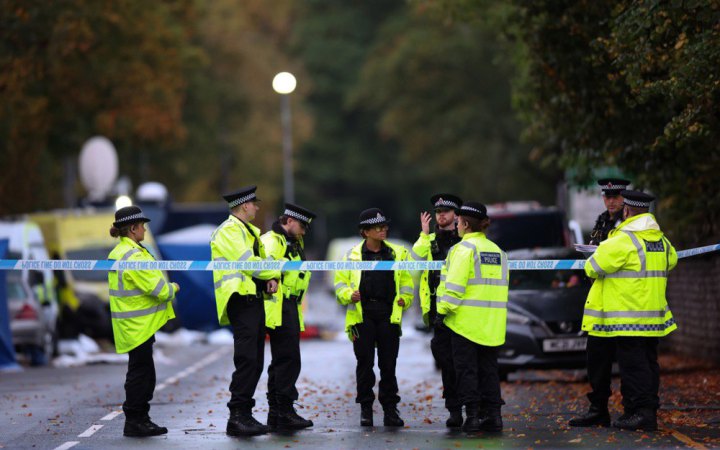 Британський уряд пообіцяв значно посилити захист євреїв після нападу на синагогу 