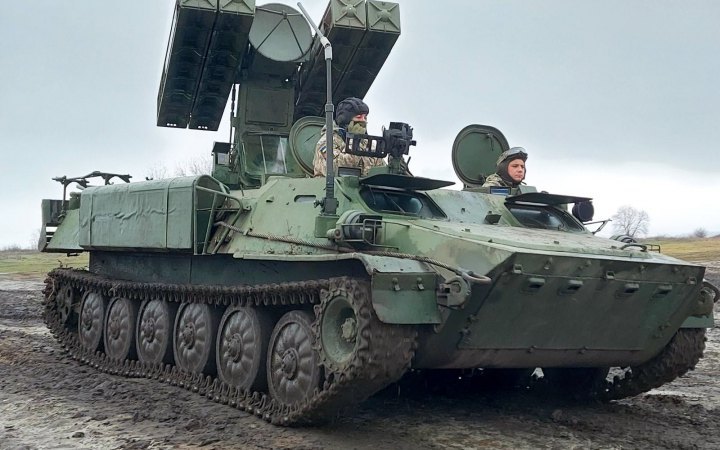 В пригороде Киева военные двумя танками уничтожили почти весь десантный батальон россиян, - Арестович
