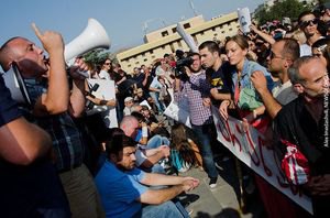 В Грузии прошла многотысячная акция протеста студентов