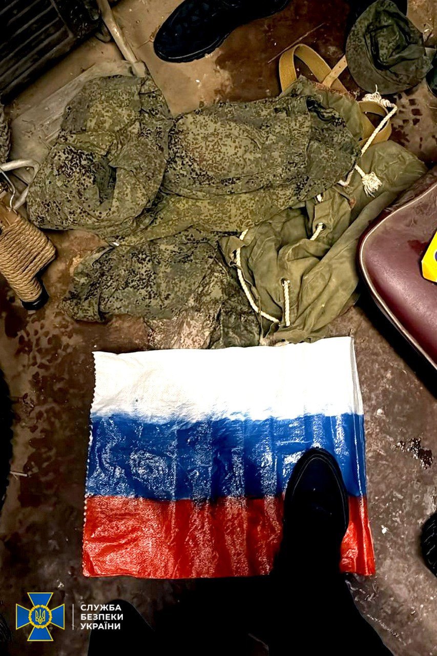 Вилучені речі під час обшуку