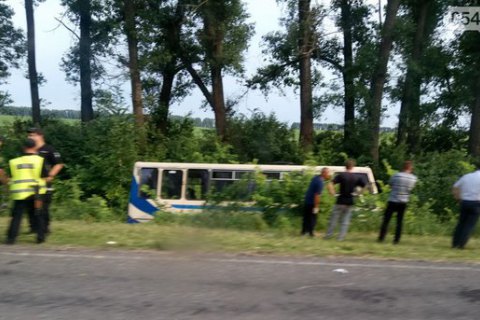 У Сумській області перекинувся рейсовий автобус