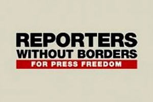 "Репортери без кордонів" заявили про тиск влади на LВ.ua і ТВi