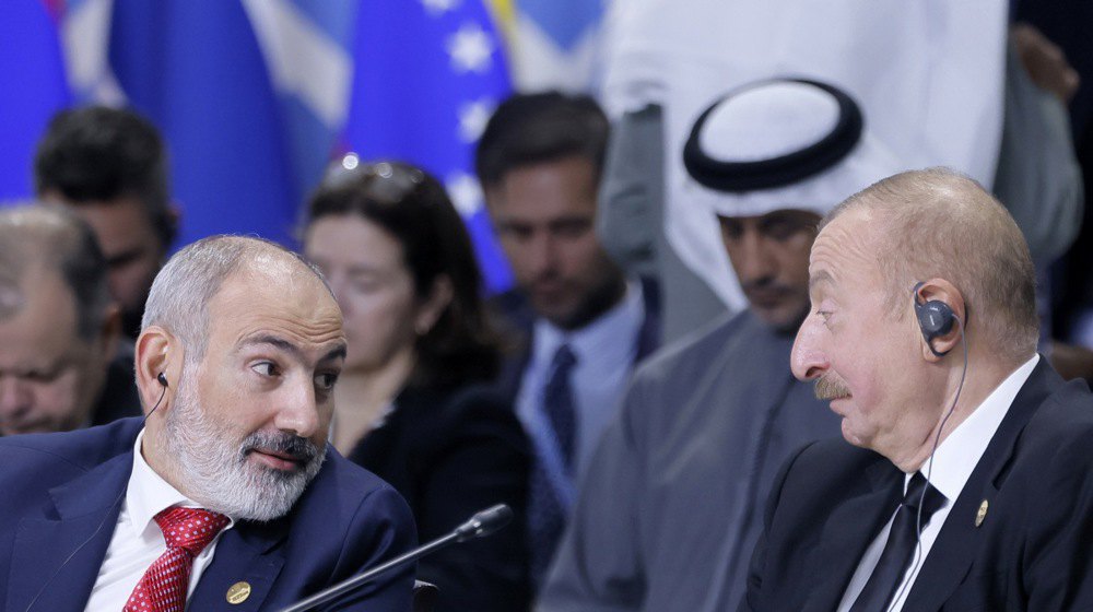 Ільхам Алієв і Нікол Пашинян на саміті БРІКС, 2024 рік