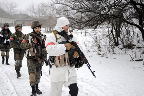 Боевики на Донбассе участили обстрелы из тяжелого вооружения