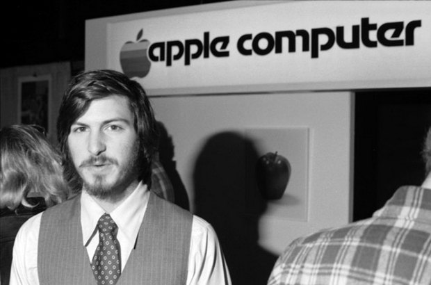 Презентація Apple II. 1977 рік