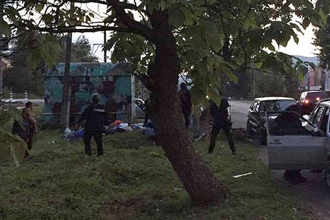 Закарпатська поліція затримала три десятки ромів, які їхали на бійку до Сваляви