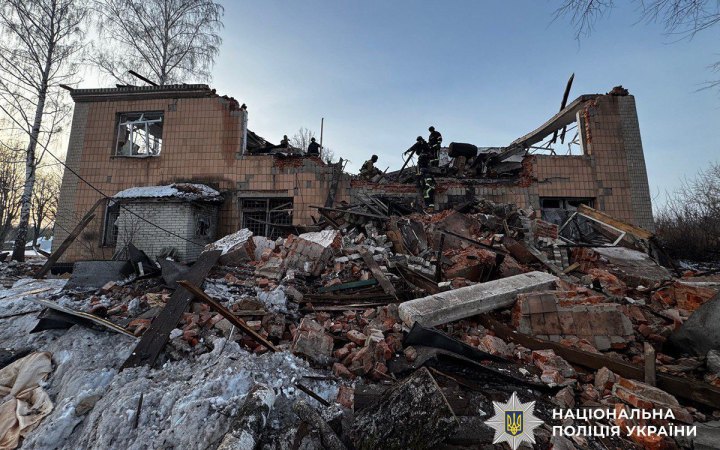 На Сумщині унаслідок атаки ворожого дрона постраждали двоє людей