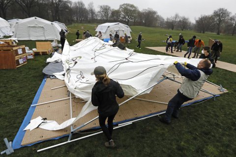 В Сентрал-парке развернули полевой госпиталь