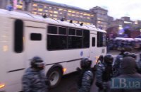 В Василькове активисты заблокировали автобусы с "Беркутом"