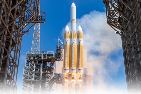 В США успешно запустили супертяжелую ракету Delta IV Heavy с секретным грузом Пентагона