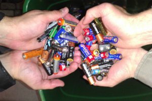 Ультрас "Динамо" собирали батарейки перед матчем с "Карпатами"