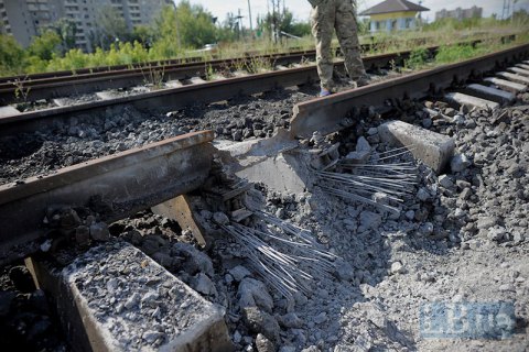 Три вагони з вугіллям для Щастинської ТЕС зійшли з рейок через підривання колії