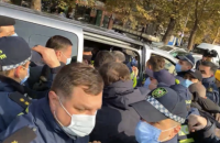 В Тбилиси полиция задержала 46 участников акций в поддержку Саакашвили