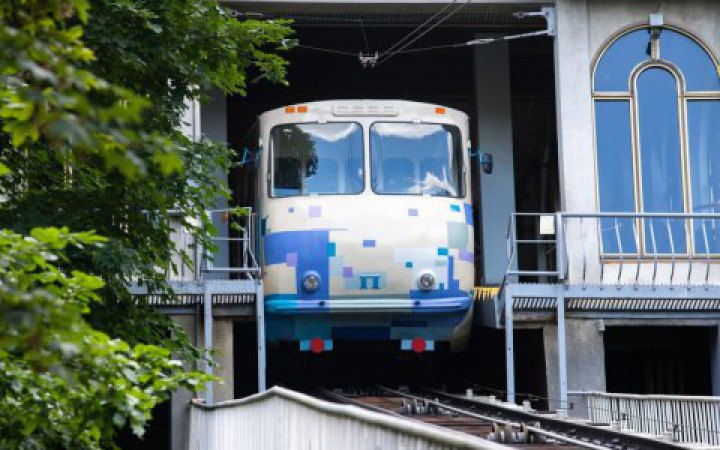У столиці у зв'язку з відключеннями світла знову не працюватиме фунікулер