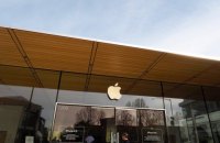 Apple звільнила понад 300 співробітників, найнятих для прослуховування Siri
