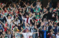 В Ірані жінки вперше за 38 років відвідали стадіон, і збірна зразу забила 14 голів в офіційному матчі