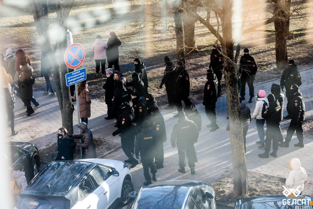 Затримання під час антивоєнного протесту у Мінську, 27 лютого 2022.