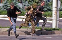 40 боевиков захватили школу в Донецке