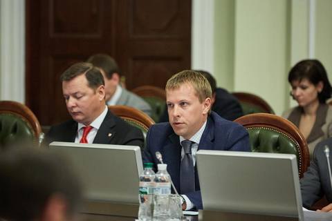 Хомутиннік закликав міністра фінансів виступити зі звітом у Раді