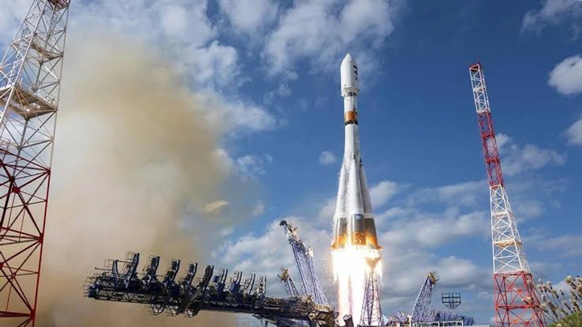 Запуск супутників проєкту «Рассвет» 