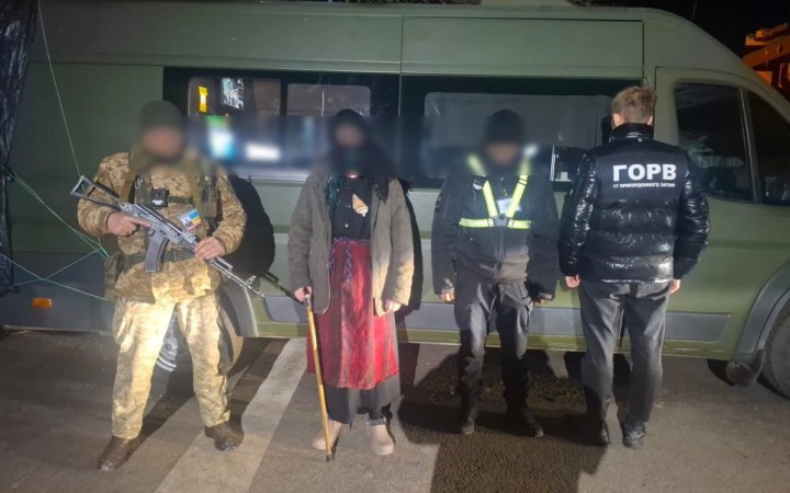 На Одещині 30-річний чоловік прикинувся 70-річною бабусею, щоб перетнути кордон