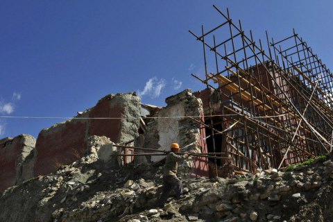 Внаслідок землетрусу в Афганістані частково зруйновано близько 300 будинків