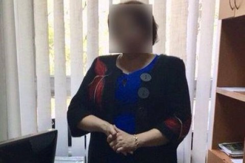 У Черкасах за систематичне хабарництво затримано доцентку університету