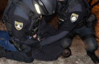 У Києві затримали трьох поліцейських з Дніпропетровщини, які викрали киянина і вимагали $12 тис. викупу