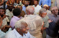 Выборы спикера парламента Сомали обернулись побоищем: депутаты пытались заколоть друг друга ручками