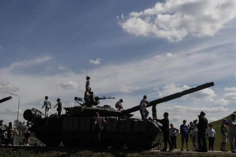 Більше третини українців вважають високою загрозу вторгнення Росії