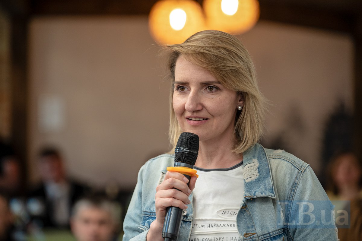 Катерина Шинкарук, політичний аналітик, кандидат політичних наук, старший викладач у Школі управління та державної служби імені Джорджа Буша ст. у Вашингтоні, асоційований дослідник Фонду Карнегі за міжнародний мир