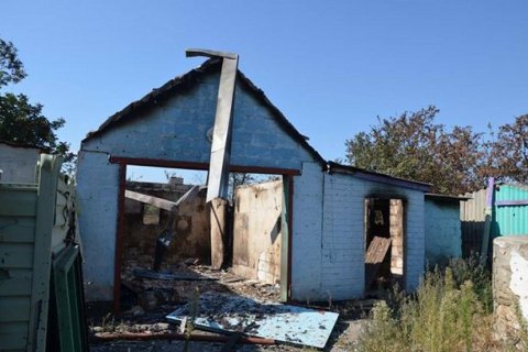 Через обстріл бойовиками в Жованці згоріли 9 будинків (оновлено)