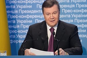 Янукович начал Всеукраинский Шевченковский урок