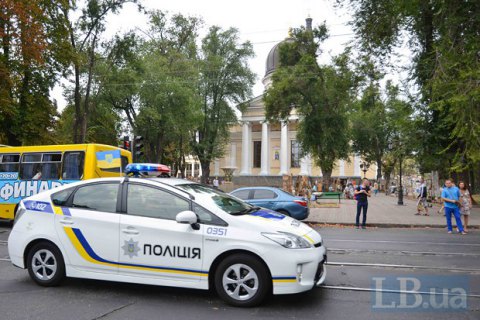 В Одессе автомобиль полиции сбил женщину