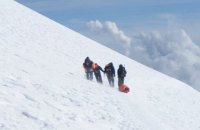 На Ельбрусі загинув альпініст з України