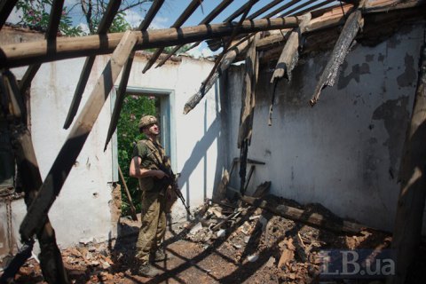 Боевики 18 раз обстреляли позиции украинских военных на Донбассе