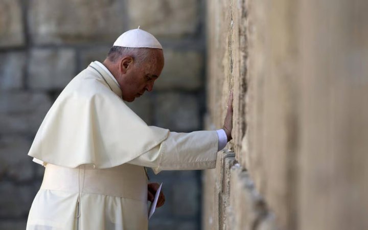 Ізраїль оприлюднив співчуття щодо смерті Папи Римського - але потім видалив їх