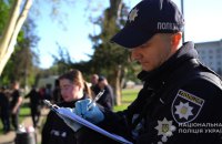 В Одесі чоловік з ножами напав на поліцейських