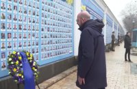 Голова Євроради Шарль Мішель відвідав реабілітаційний центр для військових у Києві