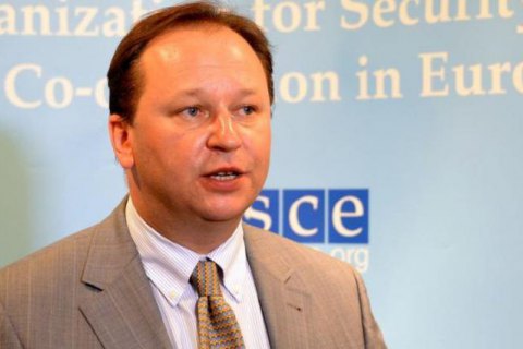 Младший брат российского кандидата на пост главы Интерпола более восьми лет представляет Украину в ОБСЕ, - СМИ 