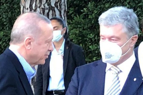 Порошенко зустрівся з Ердоганом