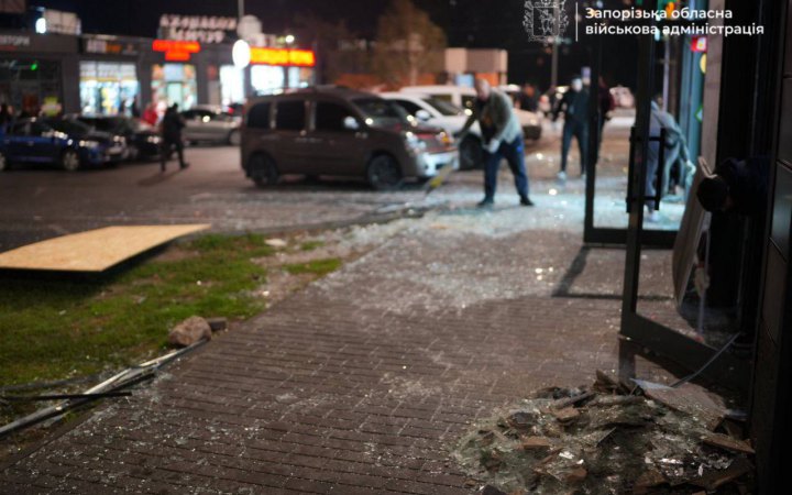 Ворог вдарив КАБами по центру Запоріжжя, є поранені (оновлено)