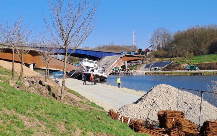 У Бельгії обвалився міст, є загиблий і поранені