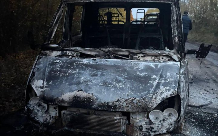 Росіяни двічі атакували дронами бригаду обленерго на Чернігівщині. Є жертви (доповнено)