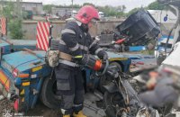 На Кіровоградщині у ДТП за участі легковика, вантажівки та двох бусів загинули три людини