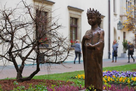 В Кракове открыли памятник Анне Ярославне